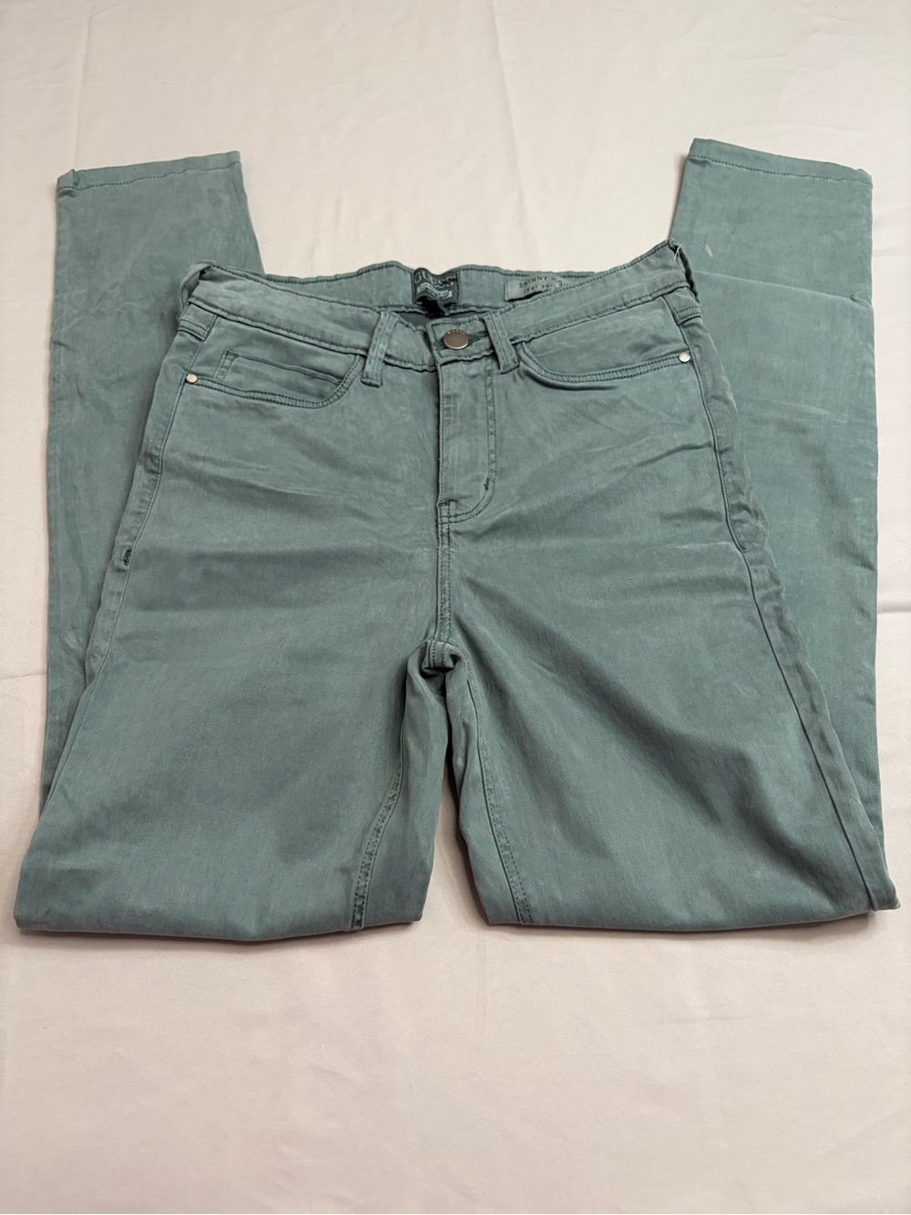 GUESS High-Rise Jeans in Dusty Teal